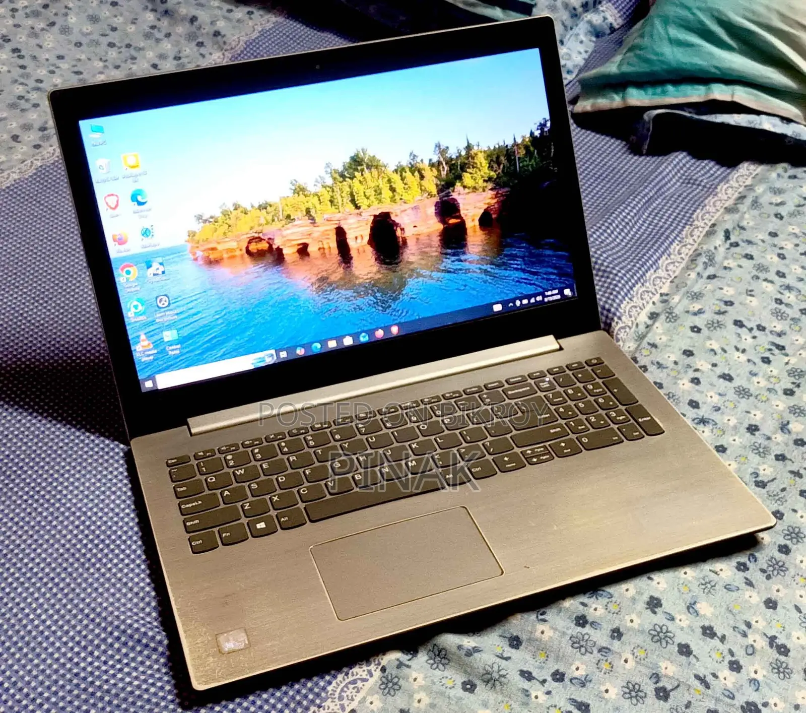 Laptop Lenovo IdeaPad 330 4GB Intel Celeron SSD 128GB