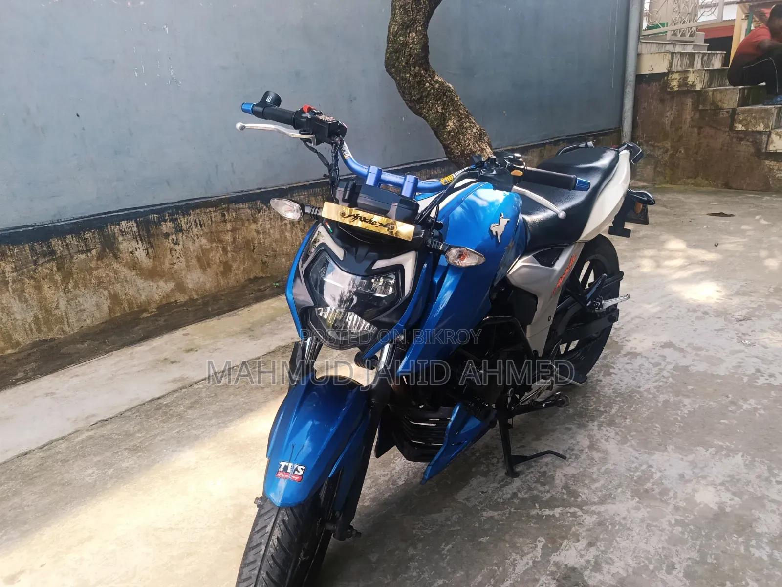 টিভিএস আপাচে ১৬০ ৪ভি ২০১৯ সাদা