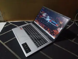 Laptop Acer 3GB RAM Intel SSD 256GB