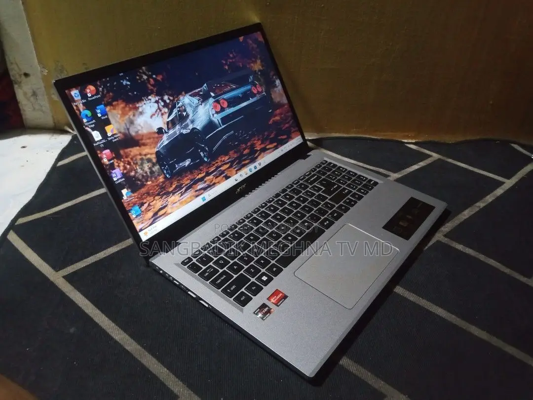 Laptop Acer 3GB RAM Intel SSD 256GB