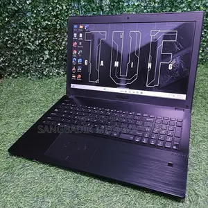 Laptop ASUS 3GB Intel SSD 256GB