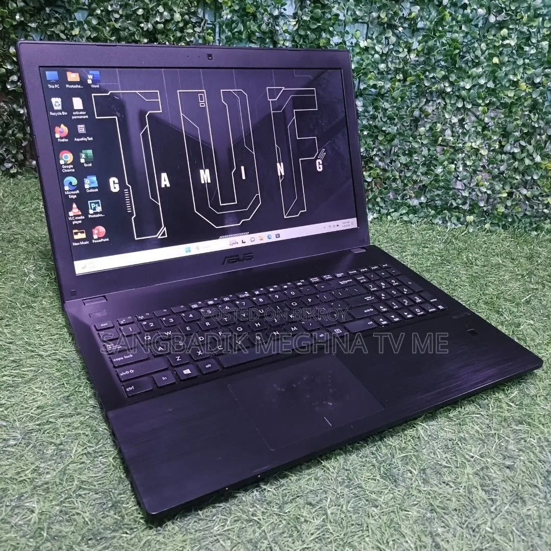 Laptop ASUS 3GB Intel SSD 256GB
