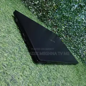 Laptop ASUS 3GB Intel SSD 256GB