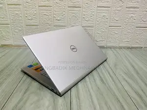 Laptop Dell 3GB Intel SSD 256GB