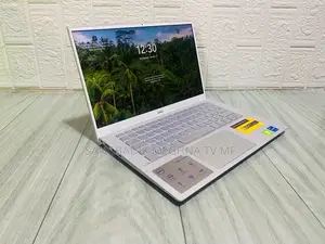 Laptop Dell 3GB Intel SSD 256GB
