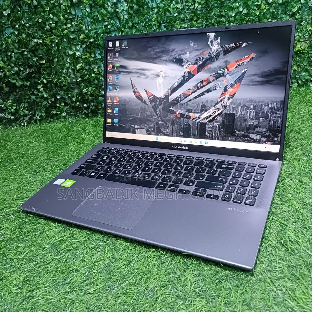 Laptop ASUS 4GB Intel SSD 500GB
