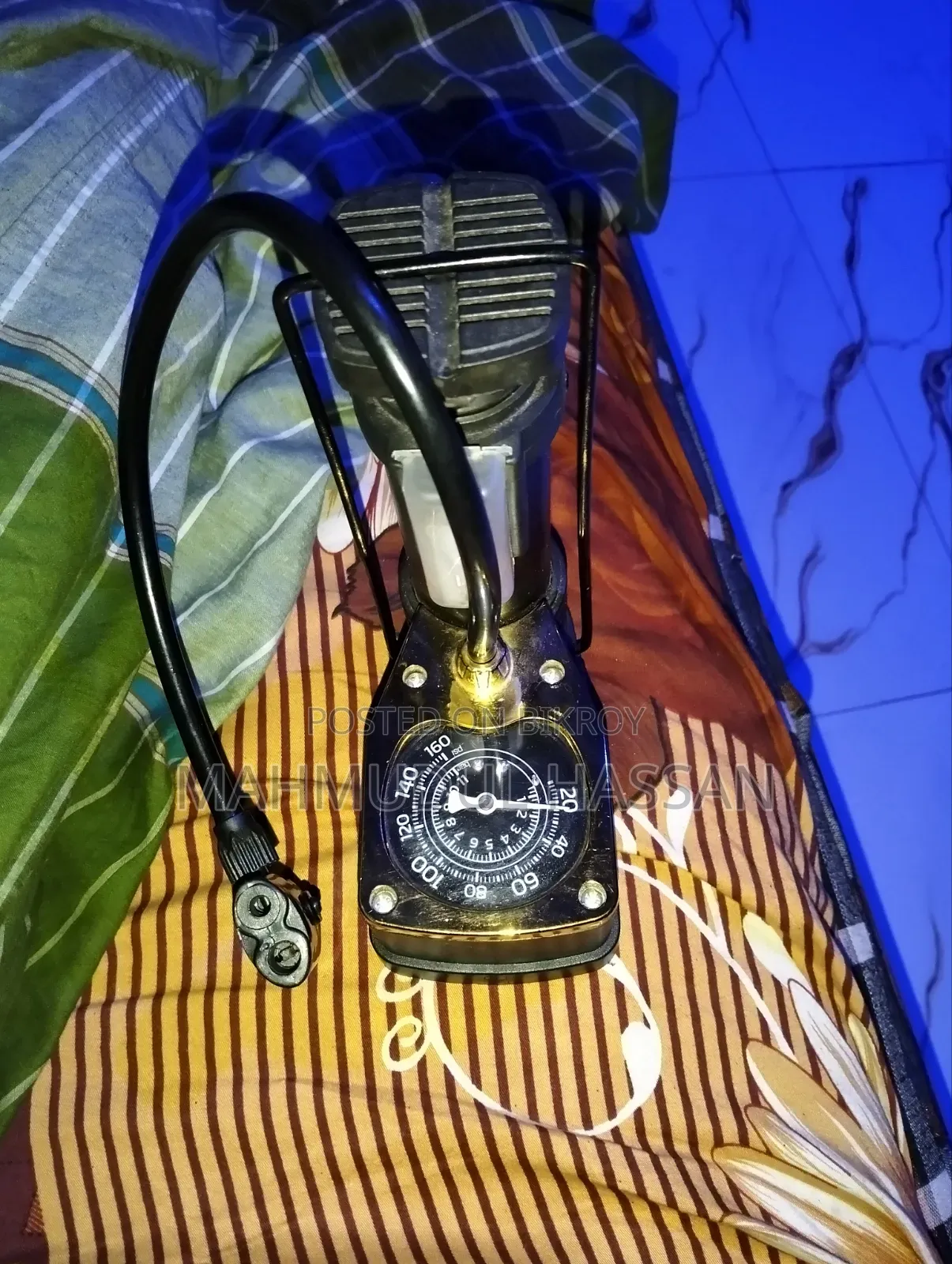 Bicycle Pump With Air Pressure Meter