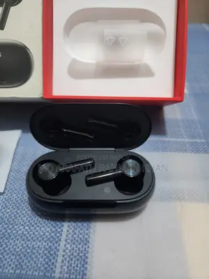 ওয়ানপ্লাস বাডস জেড২ বিক্রয়ের জন্য! (ফুল ফ্রেশ)