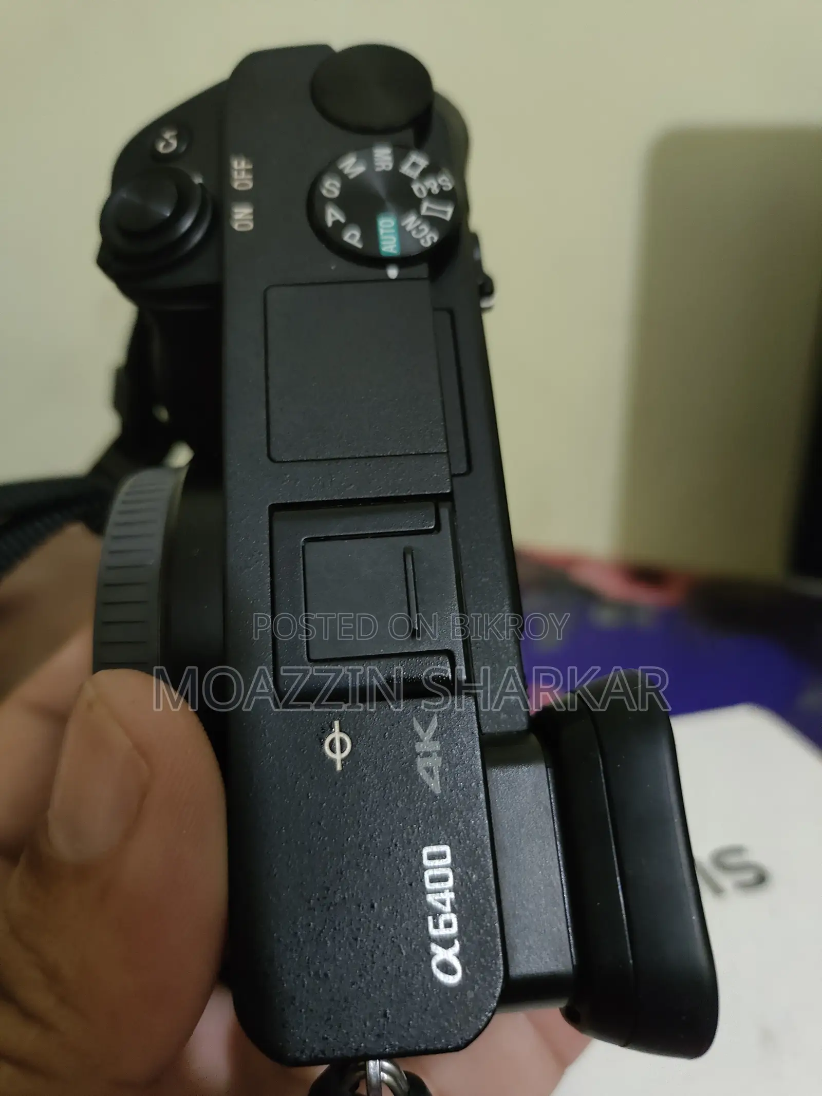 Sony A6400 Camera and Sigma Lens 30 mm