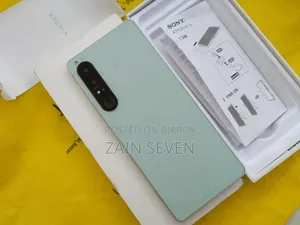 সনি এক্সপেরিয়া ১ মার্ক ৪ ২৫৬ জিবি সাদা