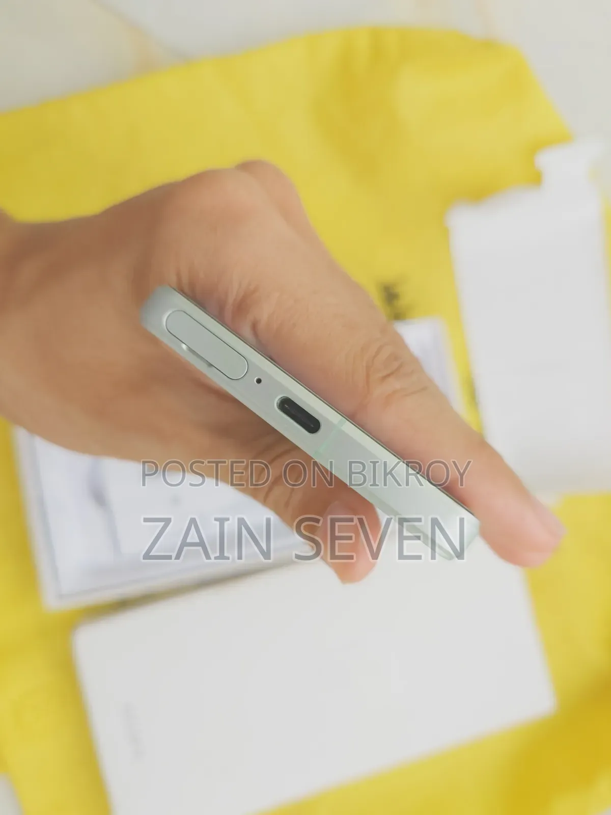 সনি এক্সপেরিয়া ১ মার্ক ৪ ২৫৬ জিবি সাদা
