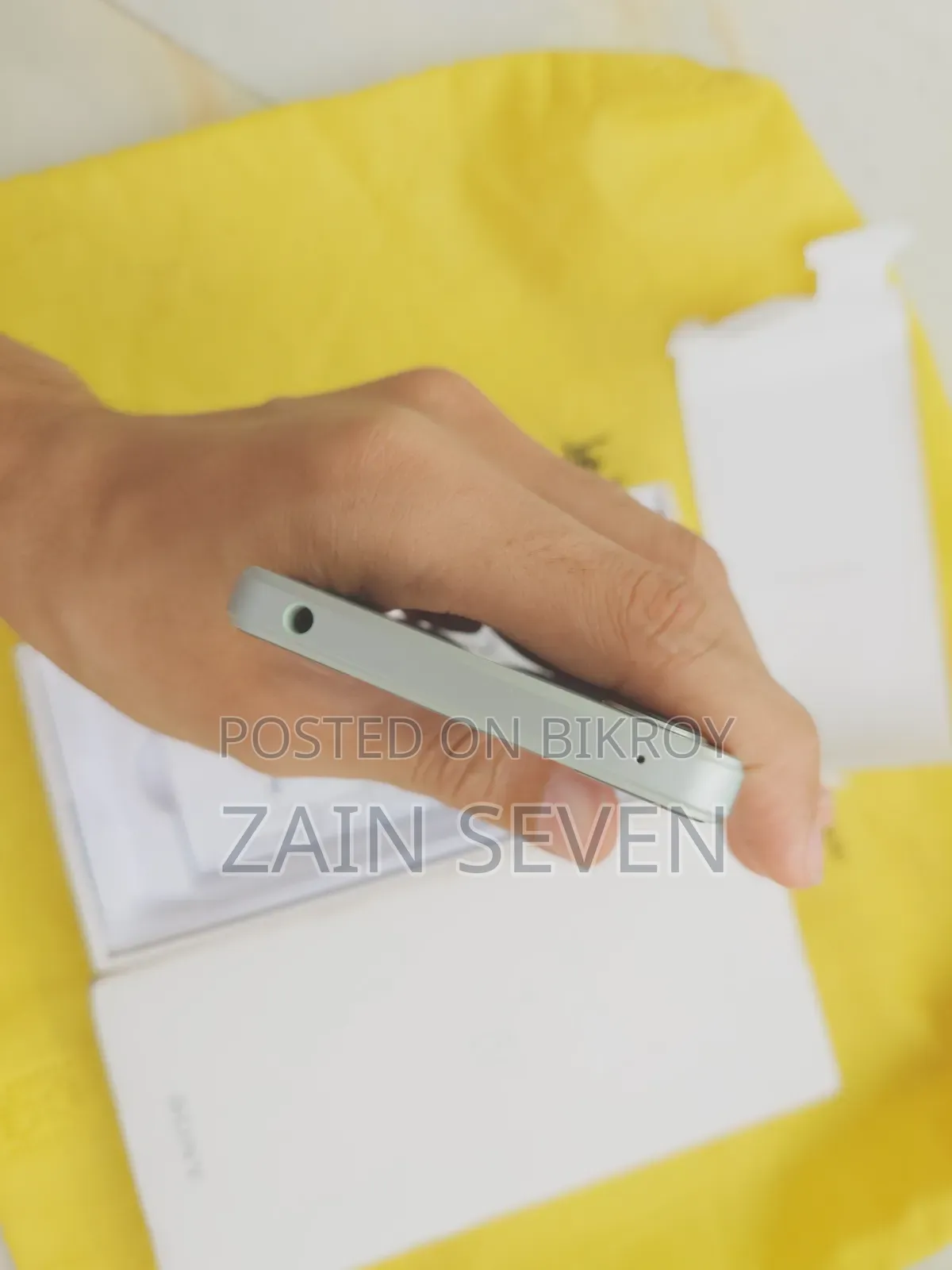সনি এক্সপেরিয়া ১ মার্ক ৪ ২৫৬ জিবি সাদা