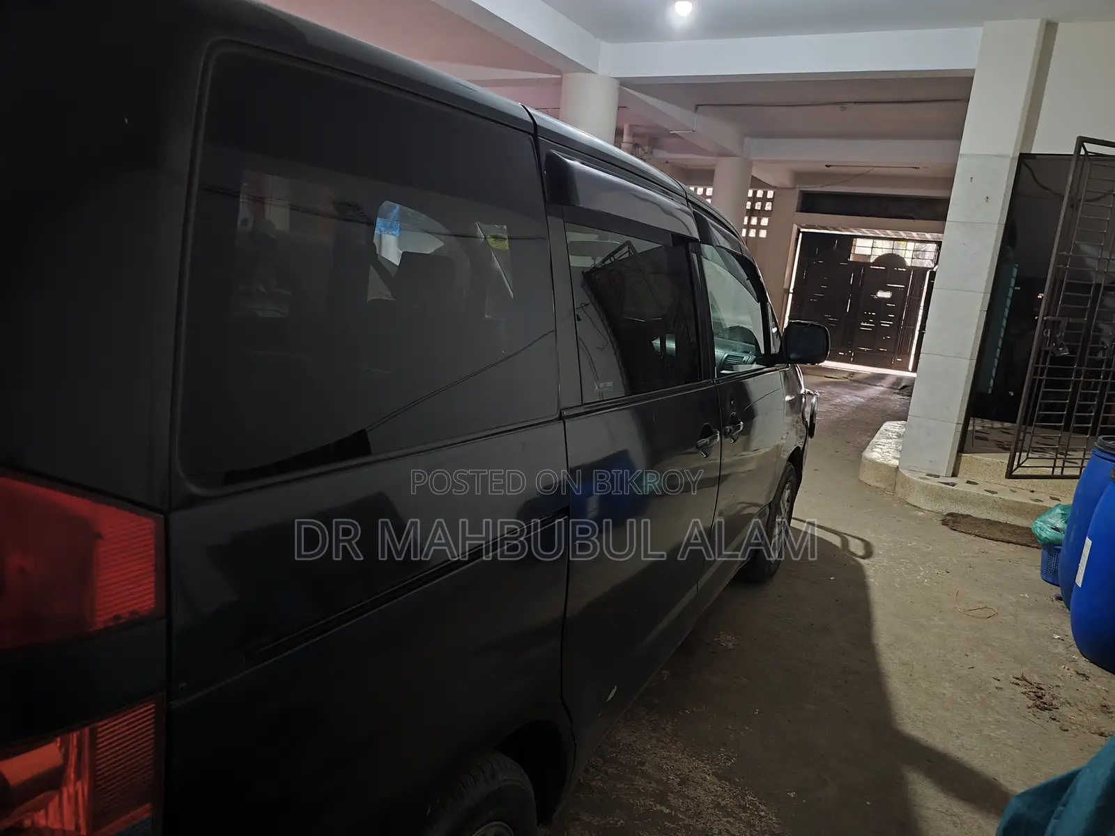 Toyota Noah 2004 Black