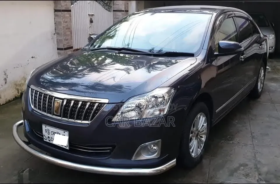 টয়োটা প্রিমিও ১.৫ ফ্রন্ট-হুইল ড্রাইভ ২০১৫ ধূসর