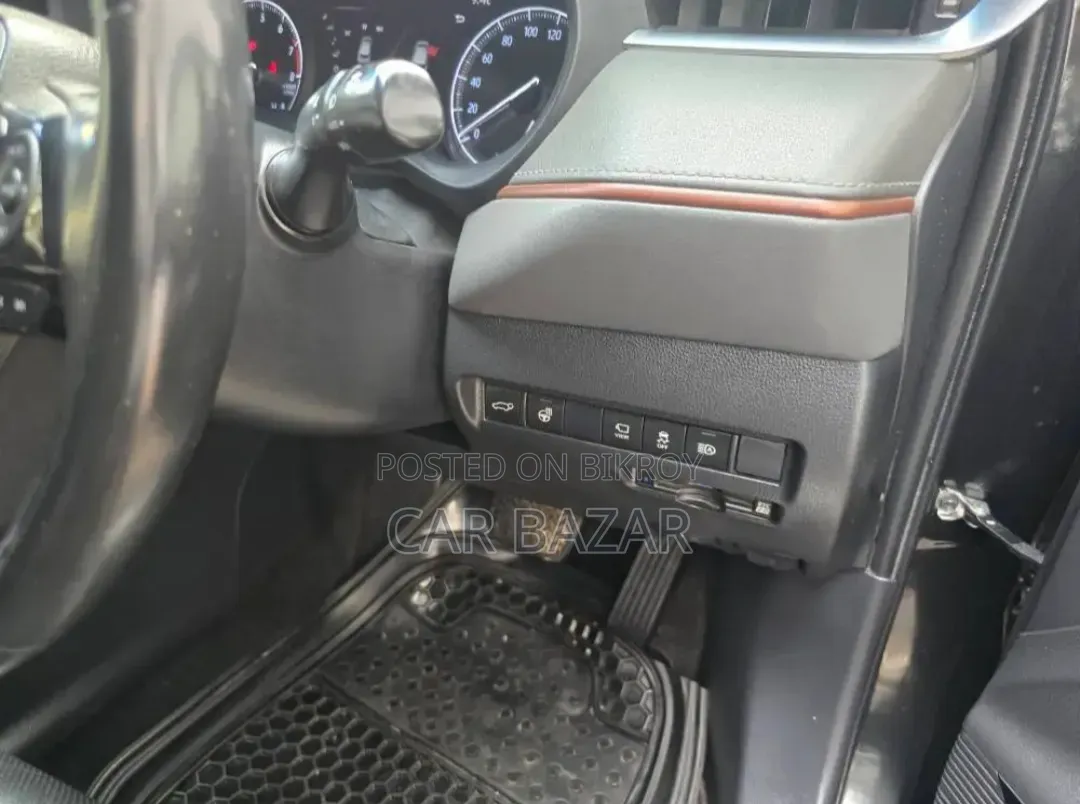 Toyota Harrier 2.0 2021 Black