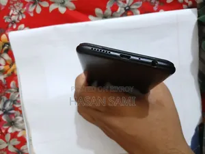 অপো এফ৫ ৬৪ জিবি কালো