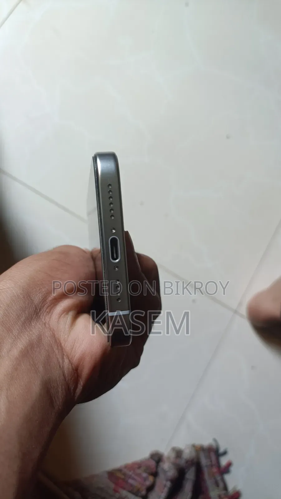 অ্যাপল আইফোন ১৬ প্রো ম্যাক্স ২৫৬ জিবি হোয়াইট
