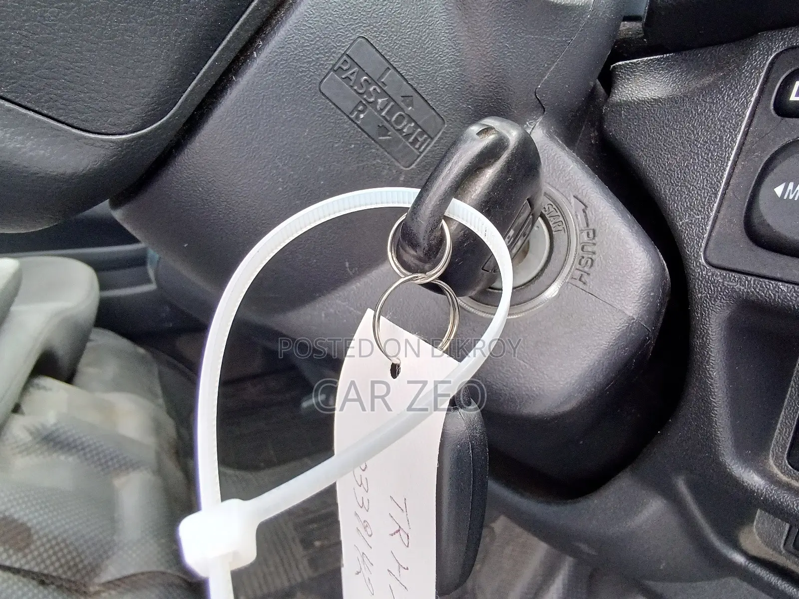 Toyota HiAce 2021 Silver