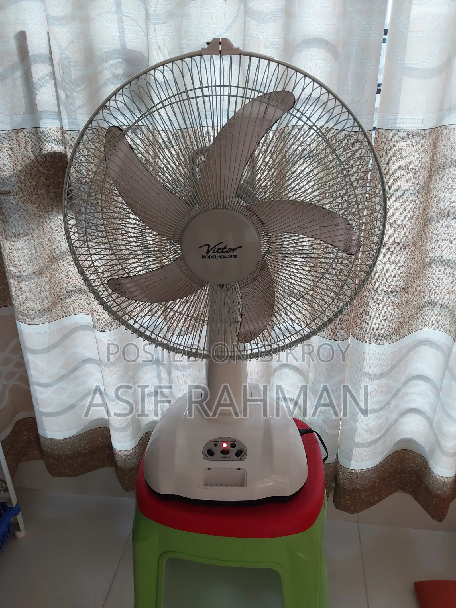 রিচার্জেবল টেবিল ফ্যান