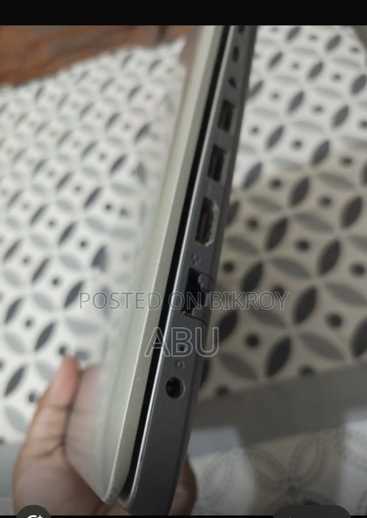 Laptop Lenovo IdeaPad 320 4GB Intel Core I5 HDD+SSD 256GB