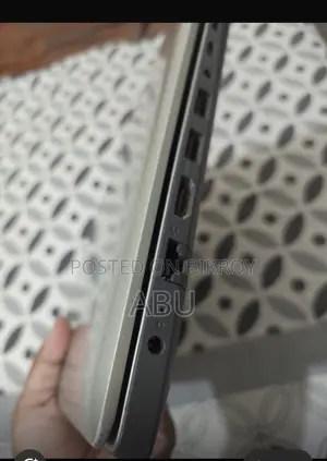 Laptop Lenovo IdeaPad 320 4GB Intel Core I5 HDD+SSD 256GB
