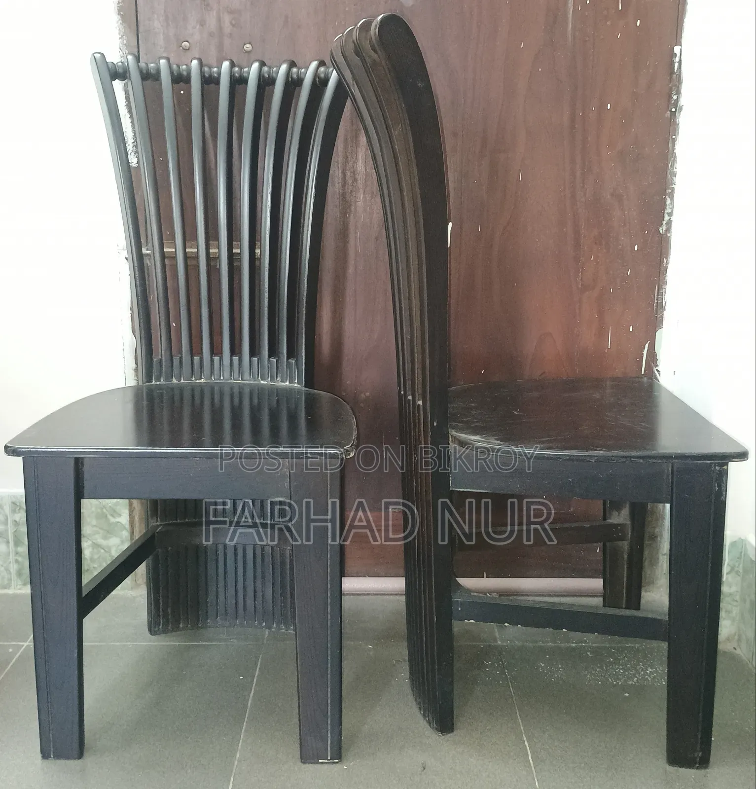 ডাইনিং টেবিল