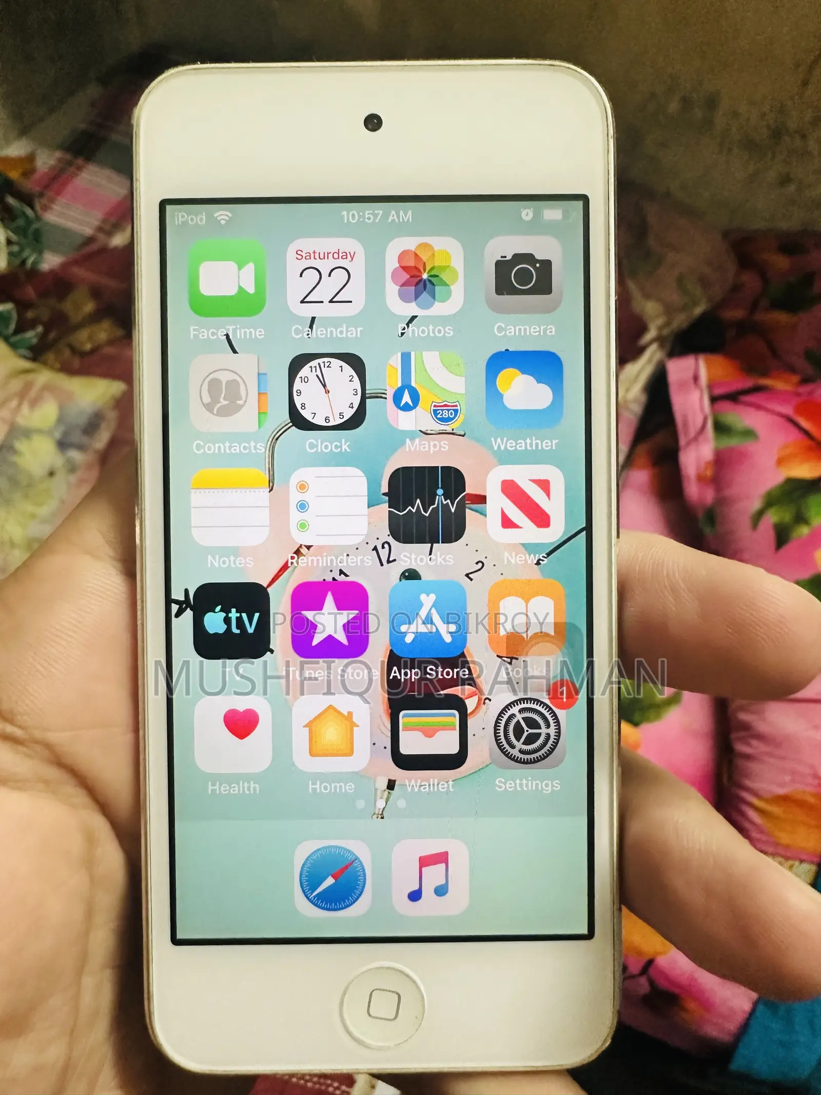Apple 16 GB Silver