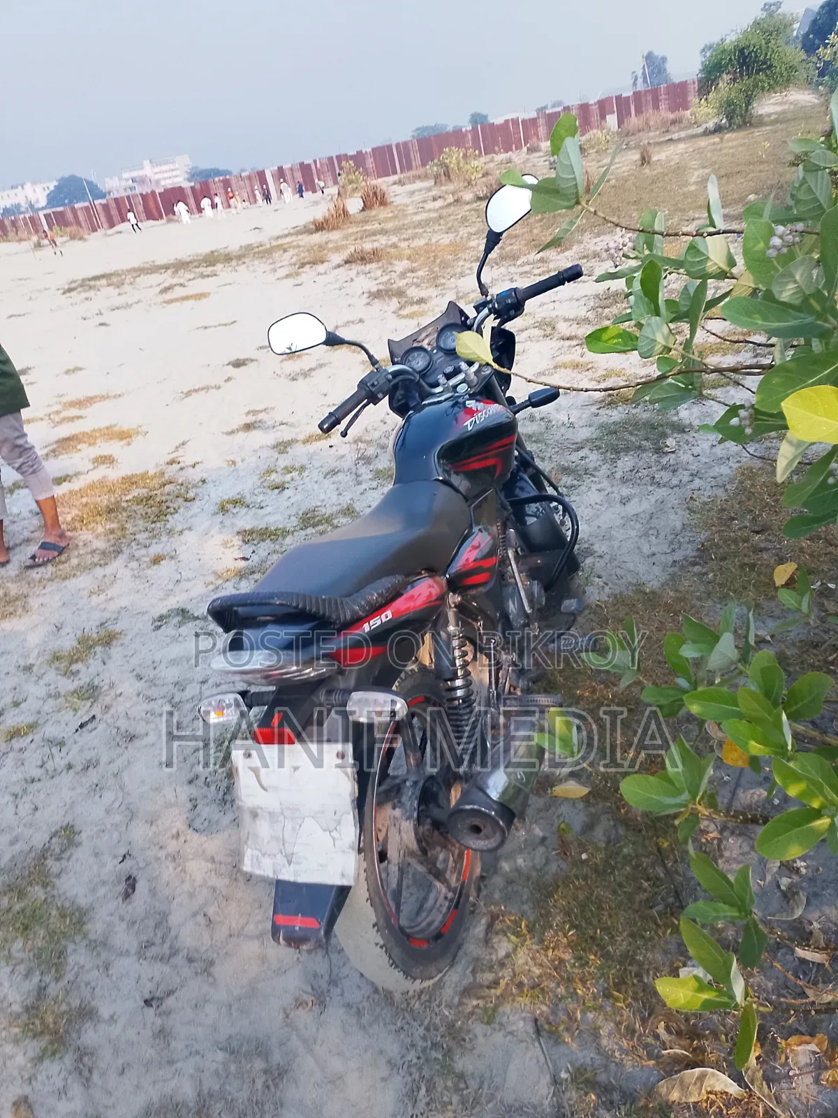 Bajaj Discover 150 2014 Red