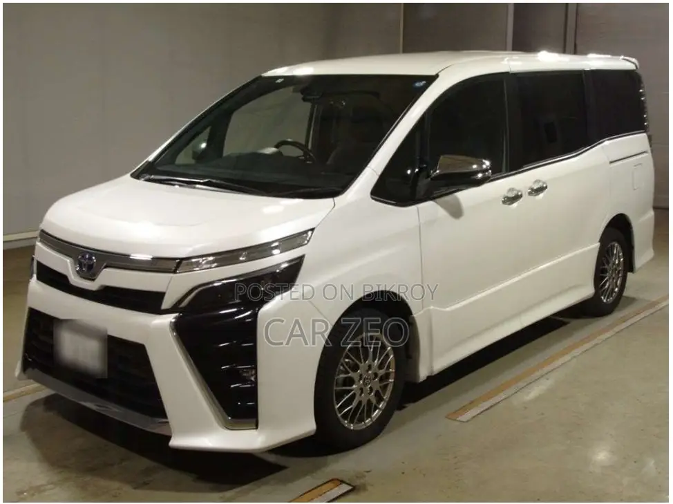 Toyota Voxy Hybrid ZS Kirameki III 2WD 7-Seater 2021 Pearl