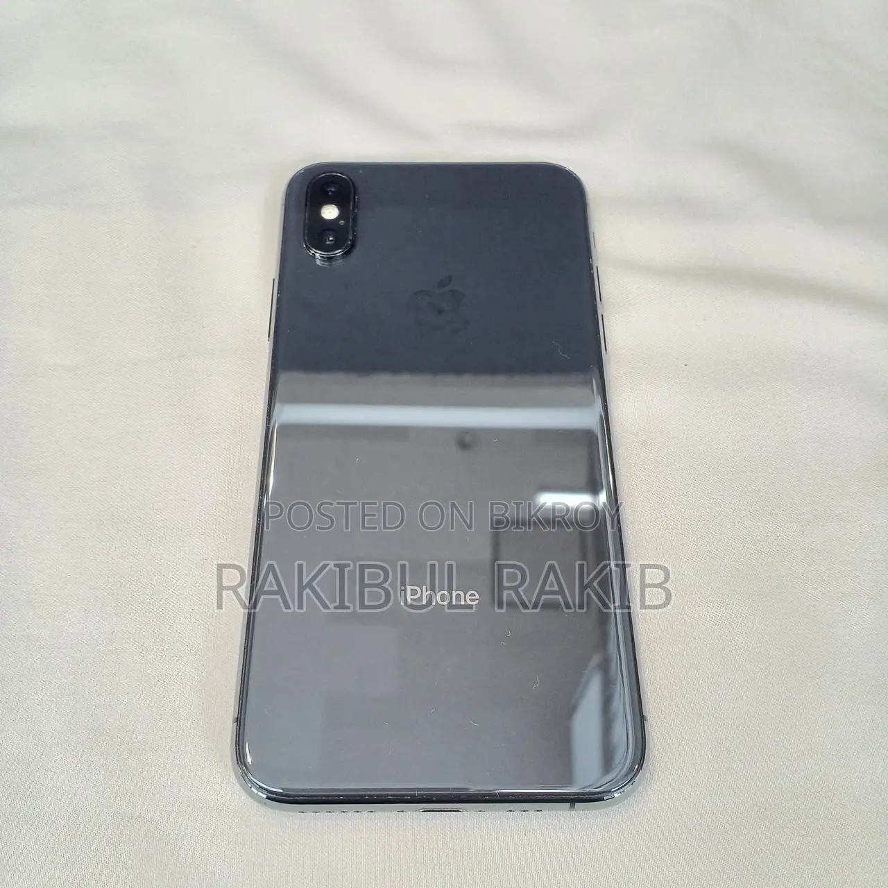 অ্যাপল আইফোন এক্সএস ৬৪ জিবি ব্ল্যাক