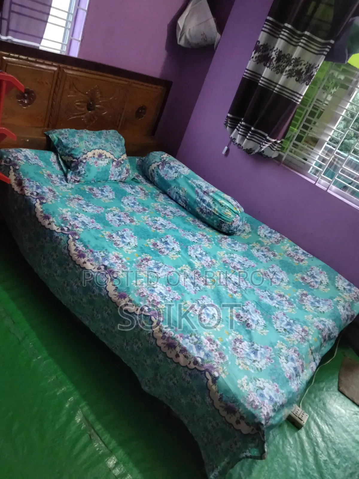 Semi Box Bed 5 by 7 Feet