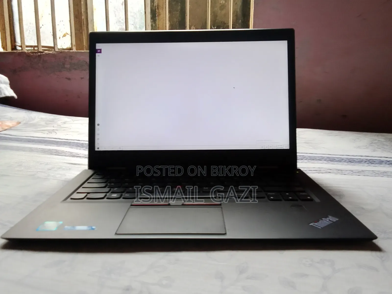Laptop Lenovo A10 8GB Intel Core Ultra 7 HDD+SSD 128GB