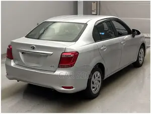 টয়োটা অ্যাক্সিও ২০২১ সিলভার