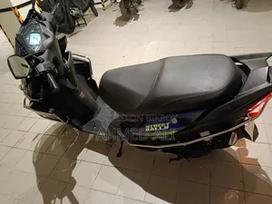 Yamaha 2025 Blue