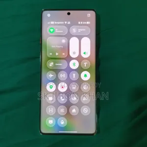 টেকনো ক্যামন ৪০ প্রো ৪জি ২৫৬ জিবি রূপালী
