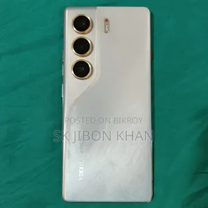 টেকনো ক্যামন ৪০ প্রো ৪জি ২৫৬ জিবি রূপালী
