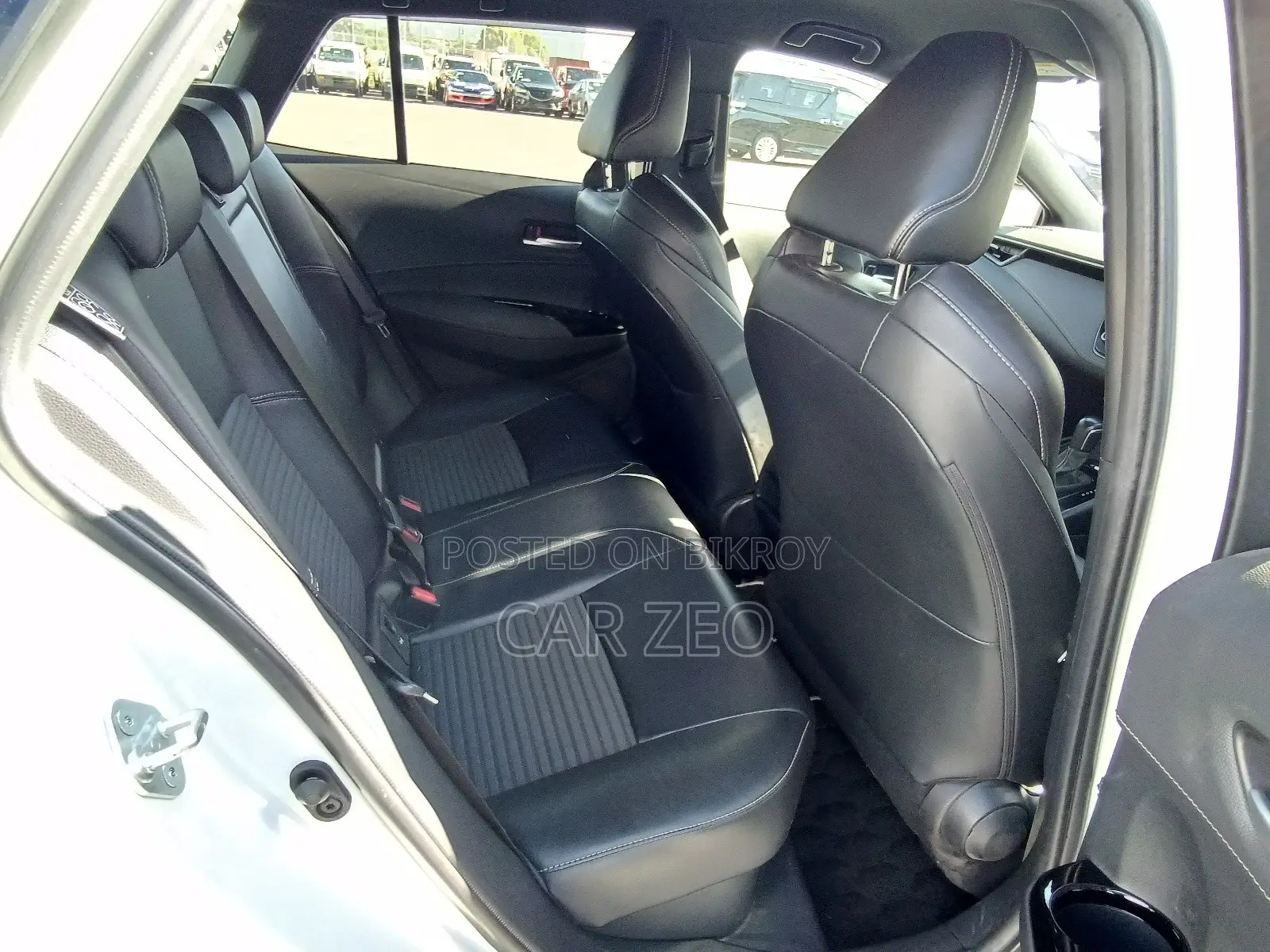 Toyota Corolla Touring WxB 2021 Pearl