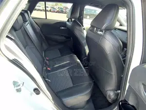 Toyota Corolla Touring WxB 2021 Pearl
