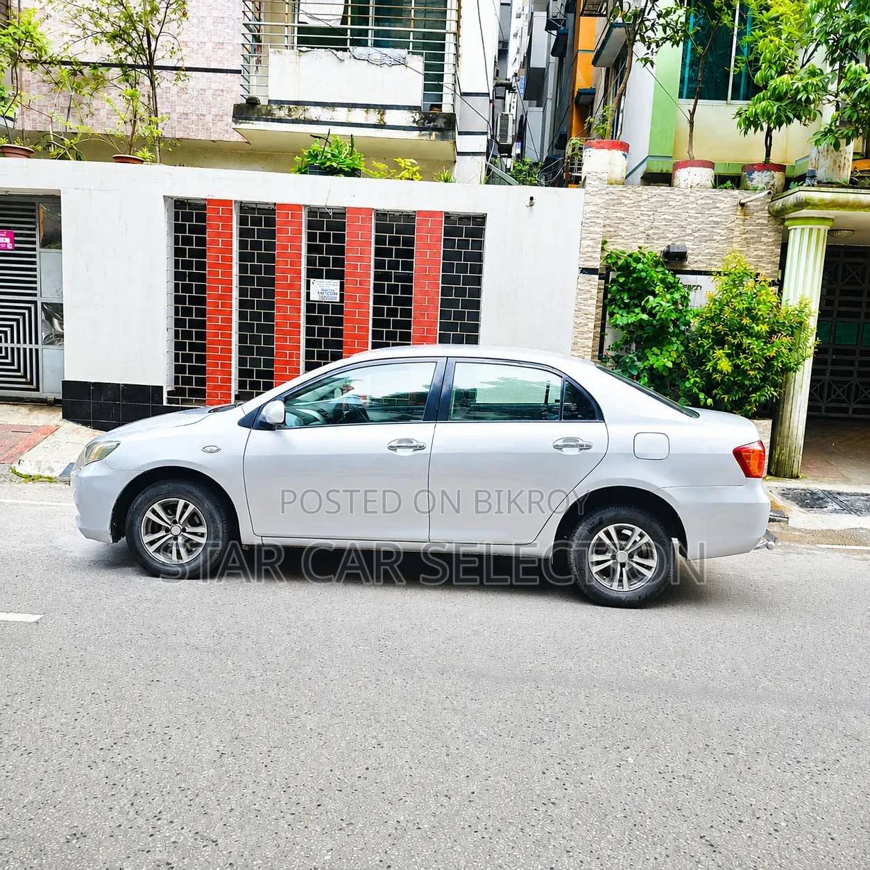 টয়োটা অ্যাক্সিও ২০০৭ সিলভার