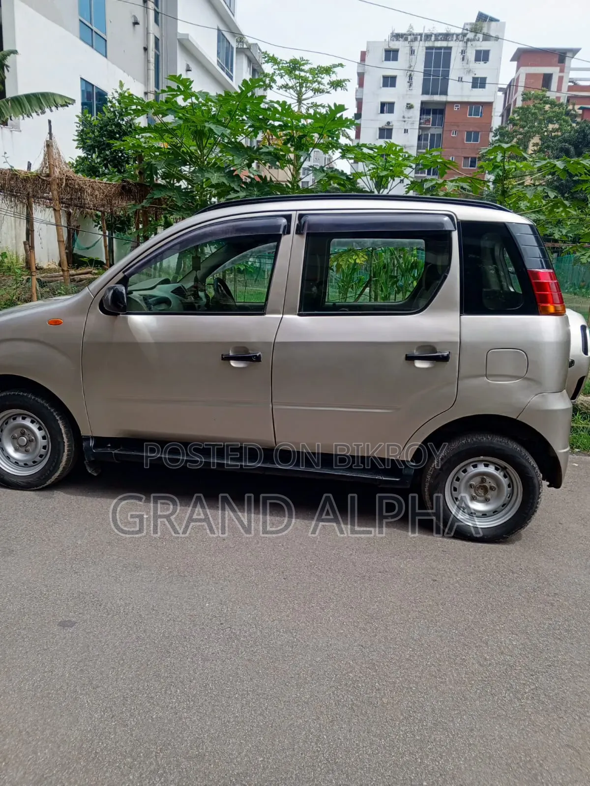 Mahindra Scorpio 2014 Gray