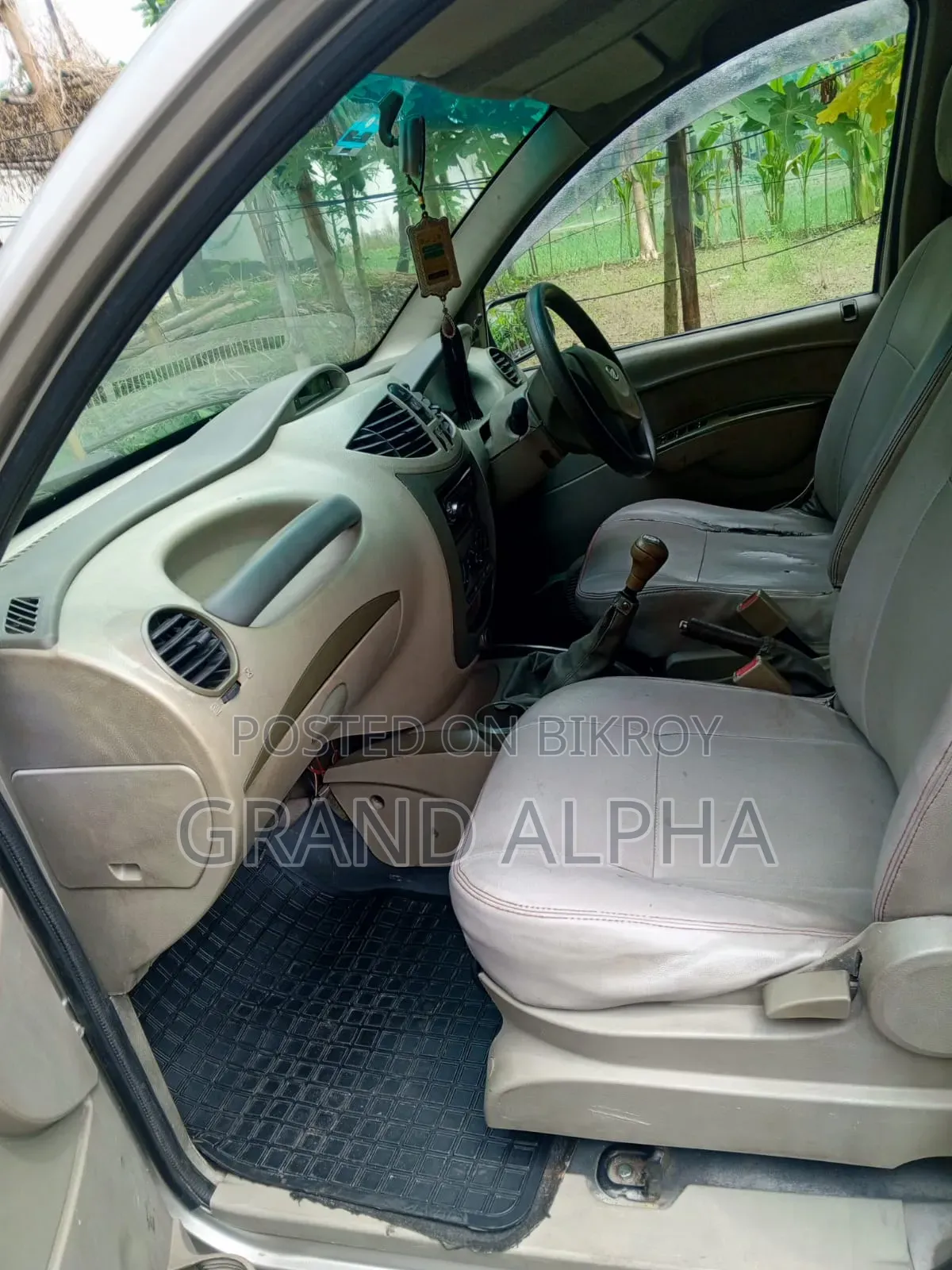 Mahindra Scorpio 2014 Gray