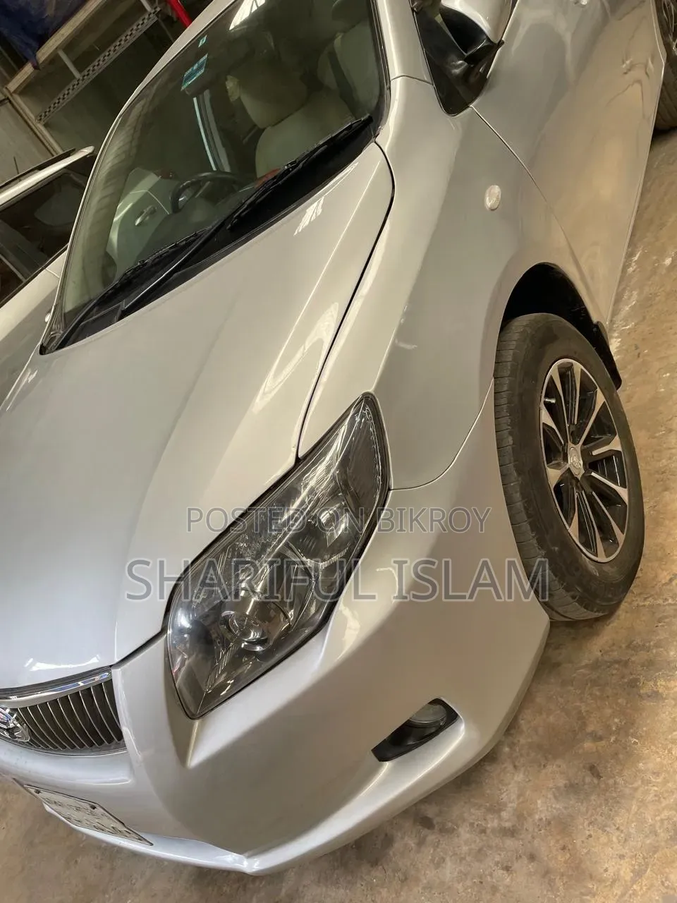 টয়োটা এক্সিও ২০১১ সিলভার