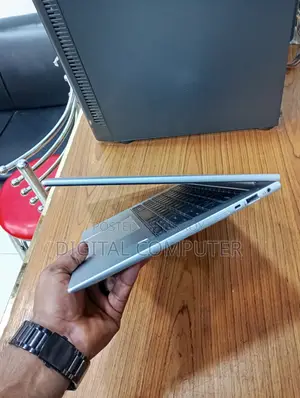Laptop HP Elitebook 840 G9 16gb Amd Ryzen 7 SSD 512gb