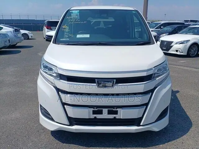 Toyota Noah 2021 Pearl