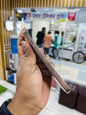 অ্যাপল আইফোন ১৬ প্রো ১২৮ জিবি গোল্ড