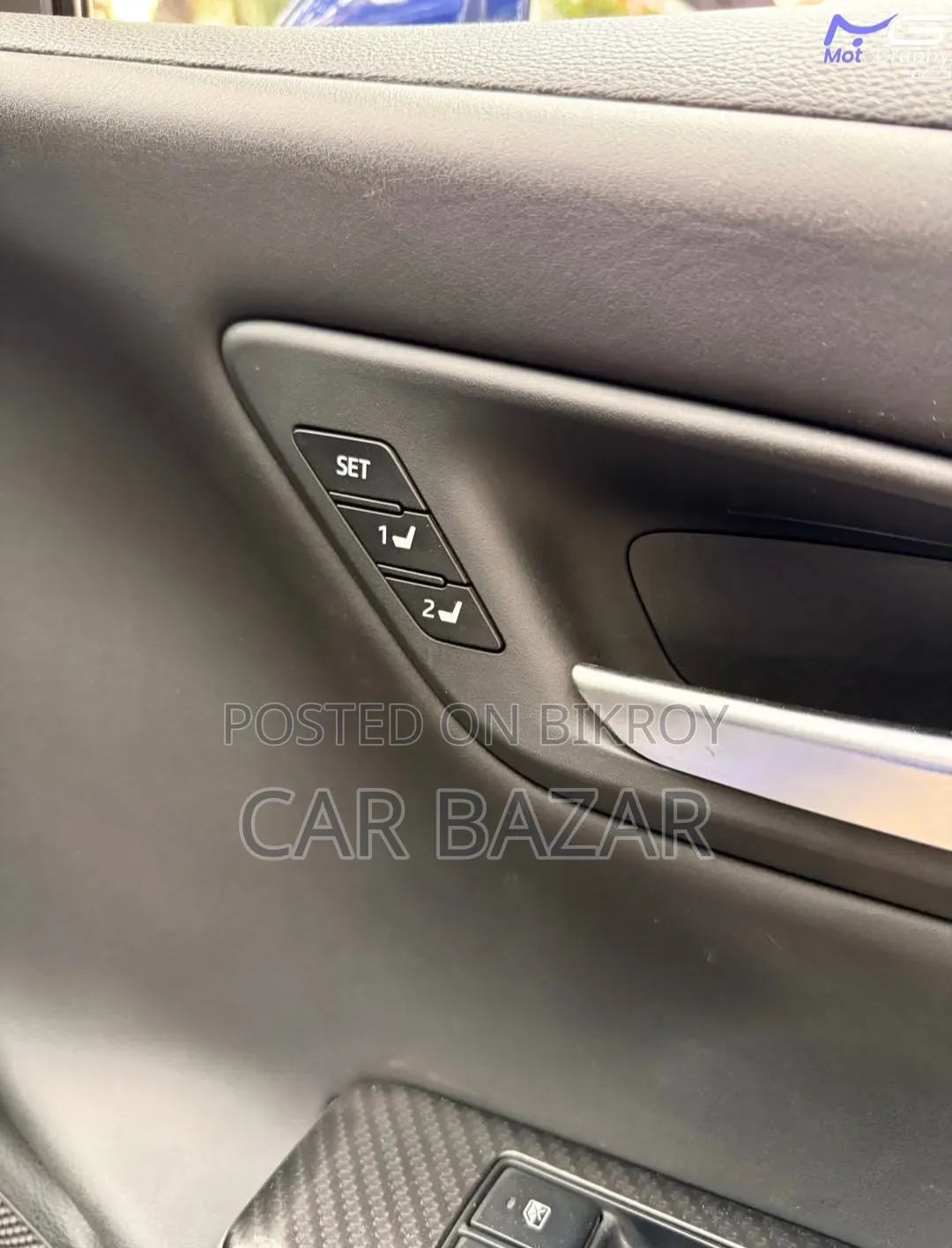 Toyota Crown 2018 Blue