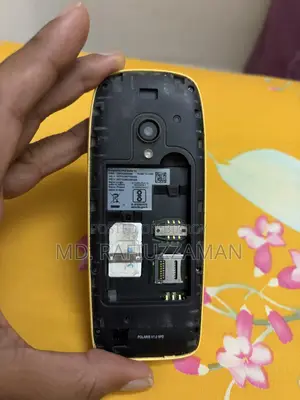 নকিয়া ৬৩১০ হলুদ