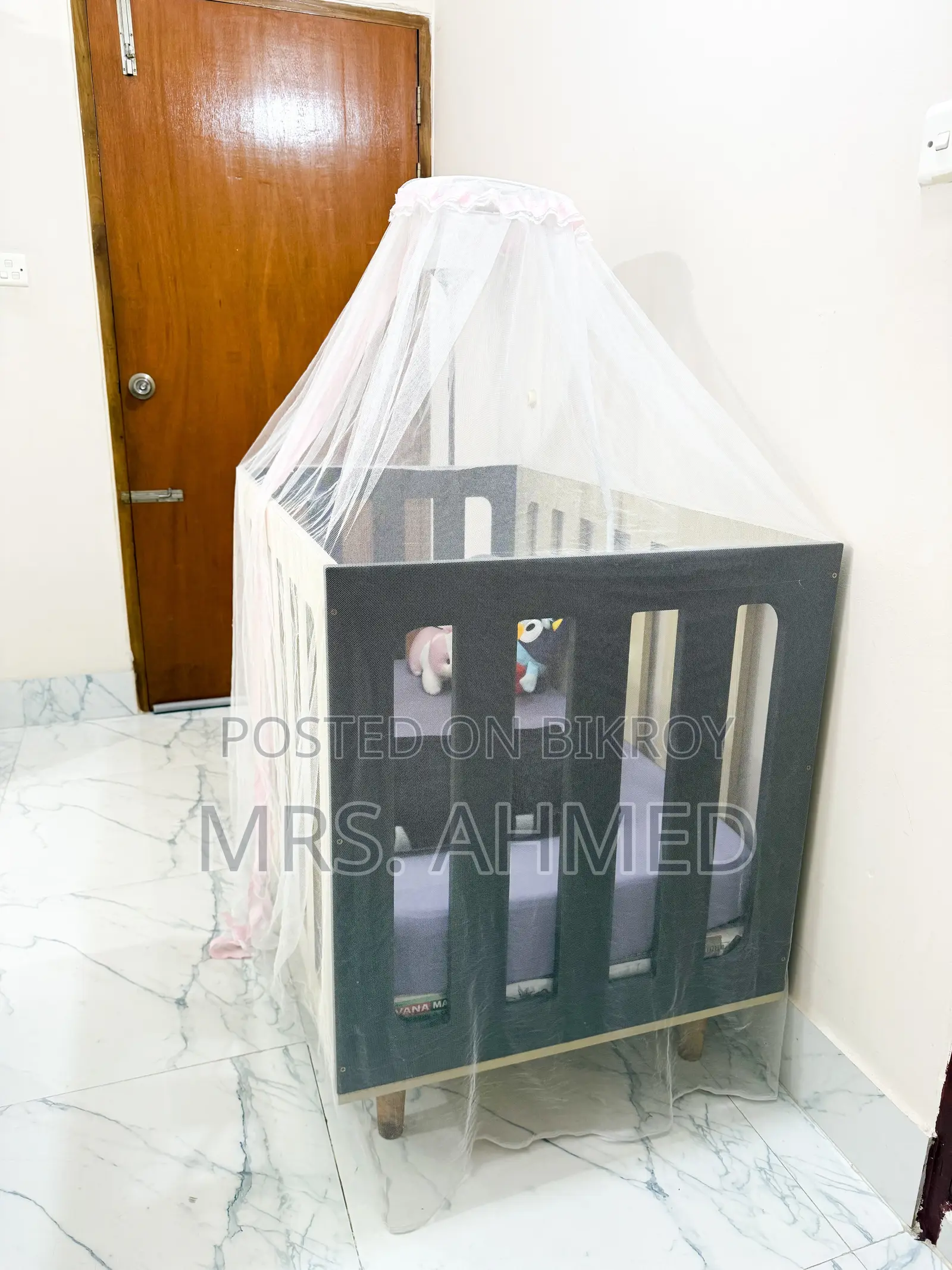 Wooden Modern Baby Crib Cot Bed