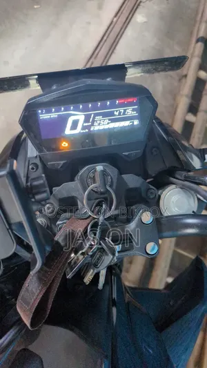 Hero Xtreme 125R 2026 Black