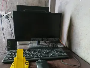 ডেস্কটপ কম্পিউটার 8GB ইন্টেল পেন্টিয়াম এইচডিডি 512GB